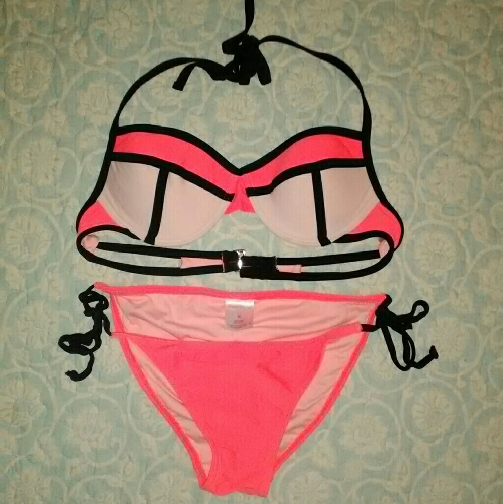 Womens Medium Bikini- Never been worn!